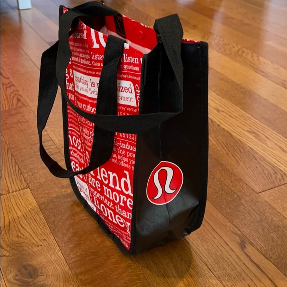 Lululemon reusable bag